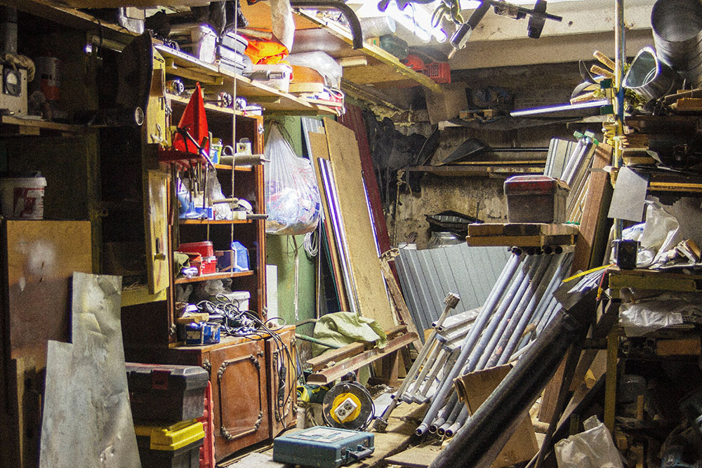 Hoarding in a garage