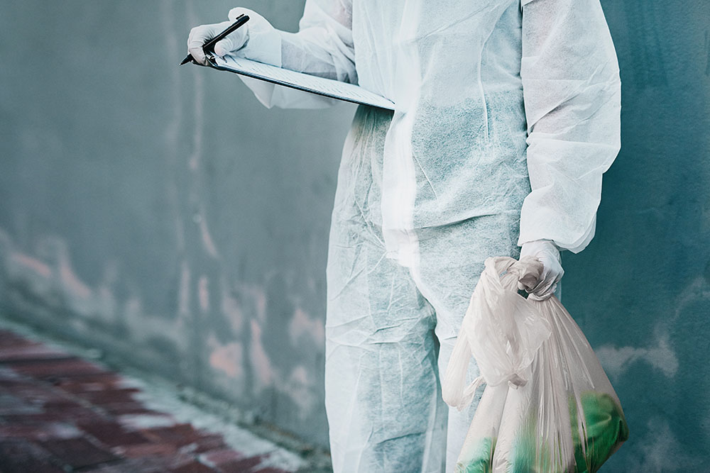 A trauma cleaner with a clipboard